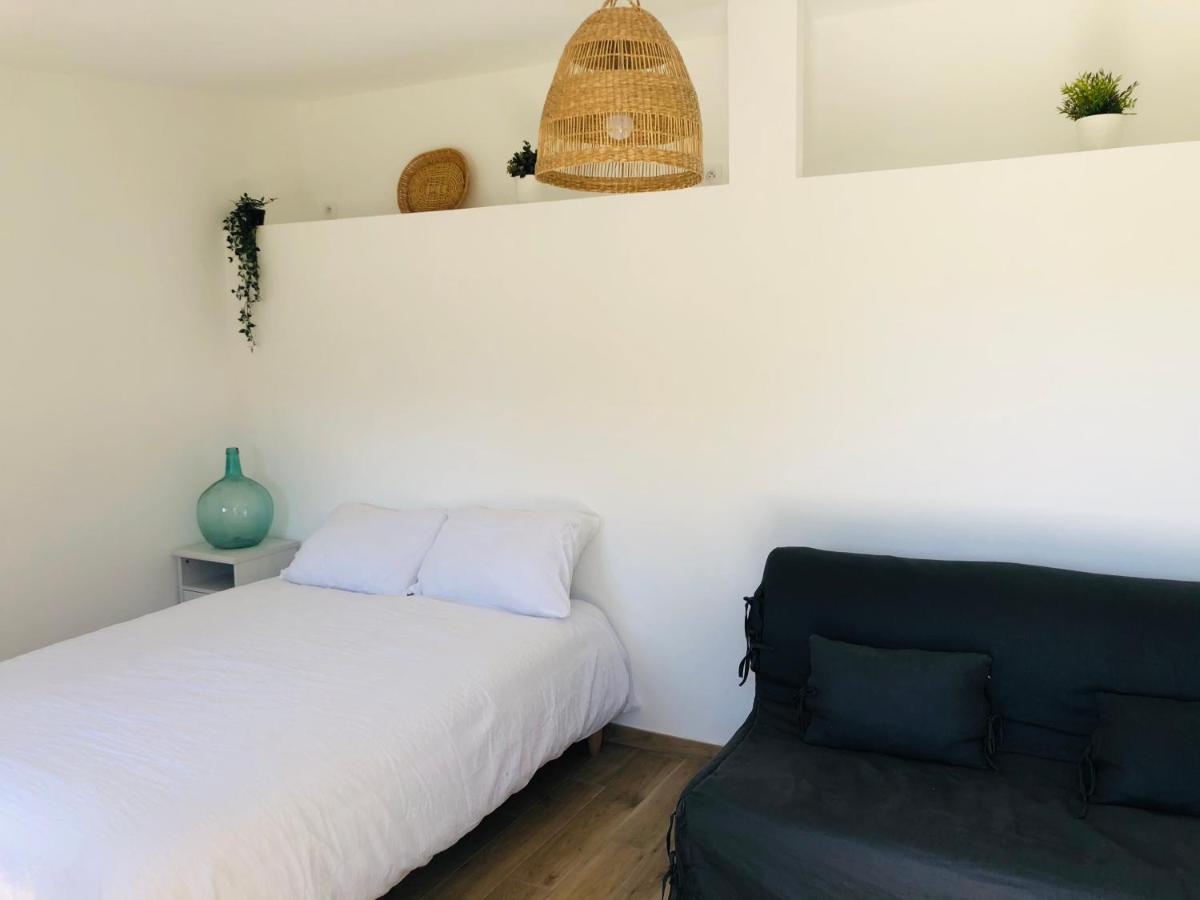 מלון Collobrières Le Cabanon מראה חיצוני תמונה