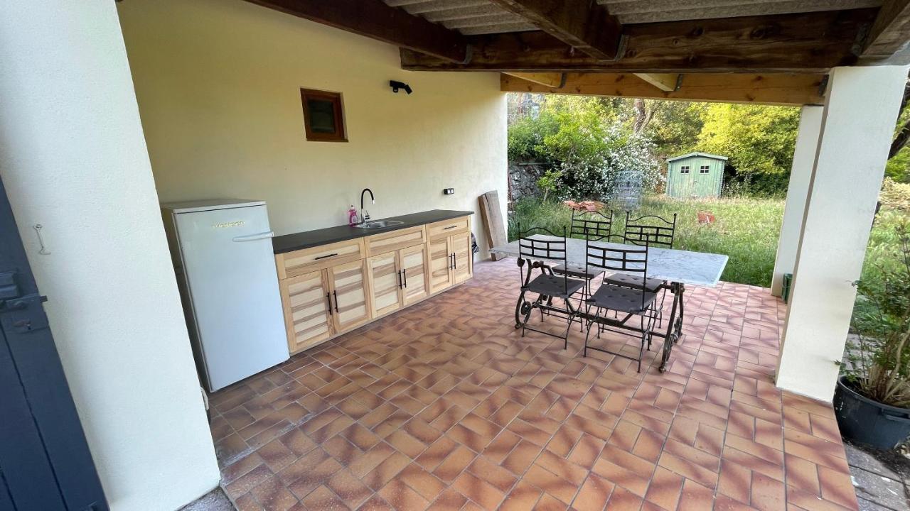 מלון Collobrières Le Cabanon מראה חיצוני תמונה