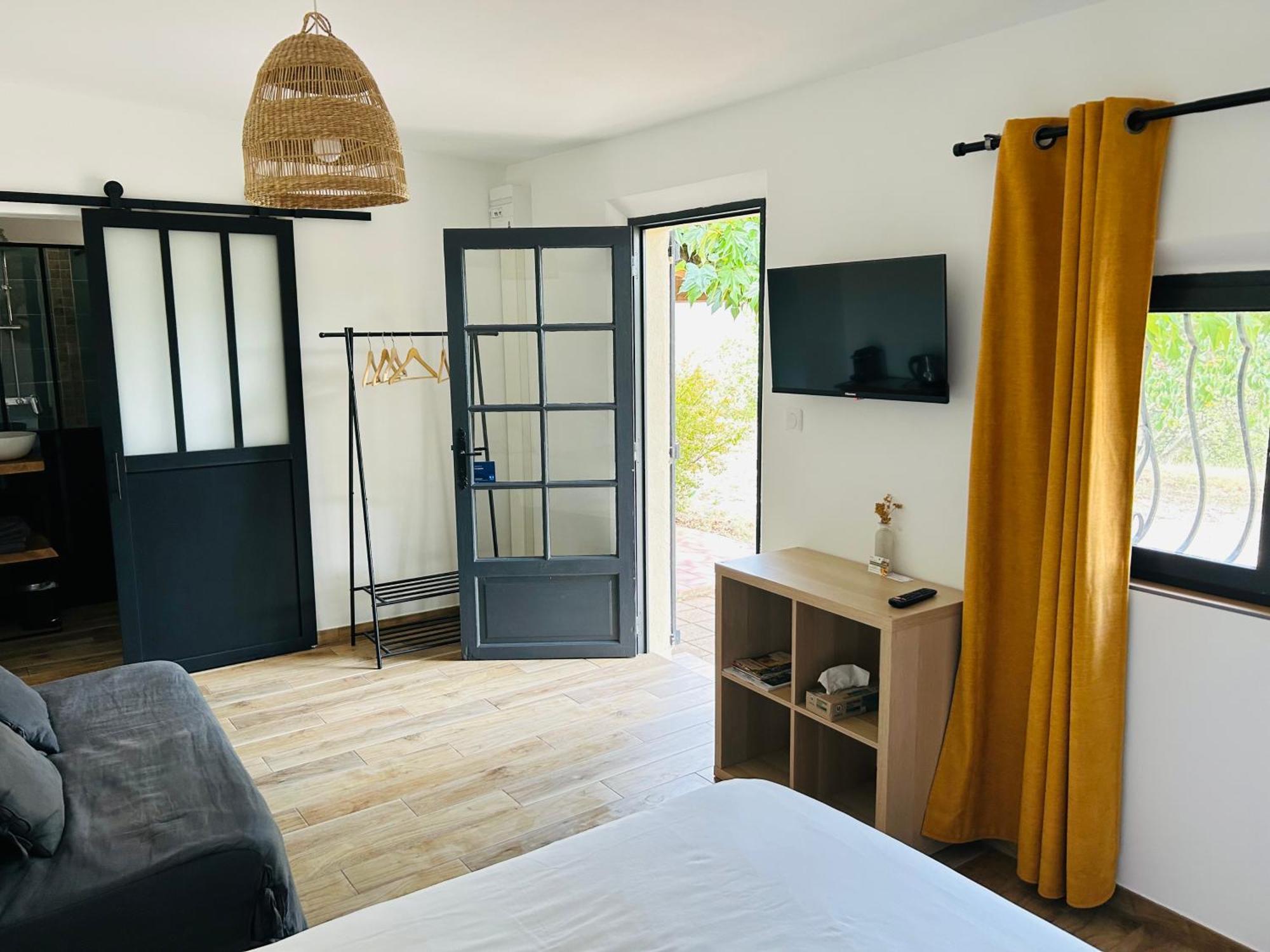 מלון Collobrières Le Cabanon מראה חיצוני תמונה